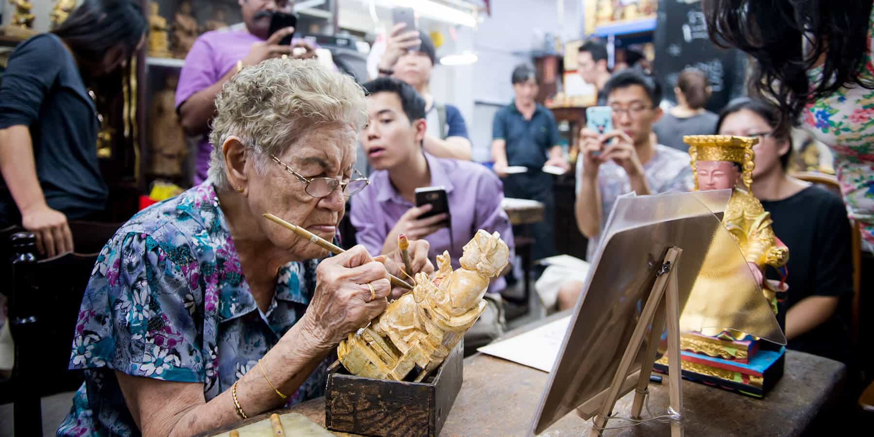 Seni Ukir Dewa Singapura ke Panggung Global